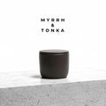 Vela aromática ZENUM Myrrh & Tonka, perfil dulce y resinoso