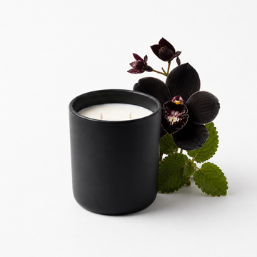Vela aromática Black Orchid & Patchouli · Floral intensa y terrosa · STUDIO