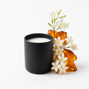 Vela aromática Jasmine & Amber · Floral y exótica · STUDIO